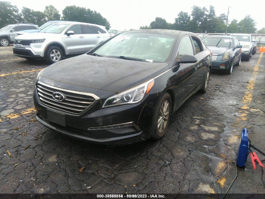 2015 HYUNDAI SONATA 2.4L SE - 5NPE24AF3FH121000