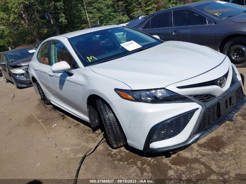 2022 TOYOTA CAMRY SE - 4T1G11AK3NU071366