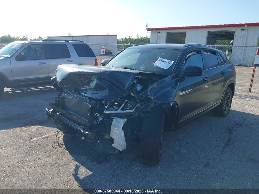 VIN 1V2PE2CA1MC232433 2021 VOLKSWAGEN ATLAS CROSS SPORT SE
