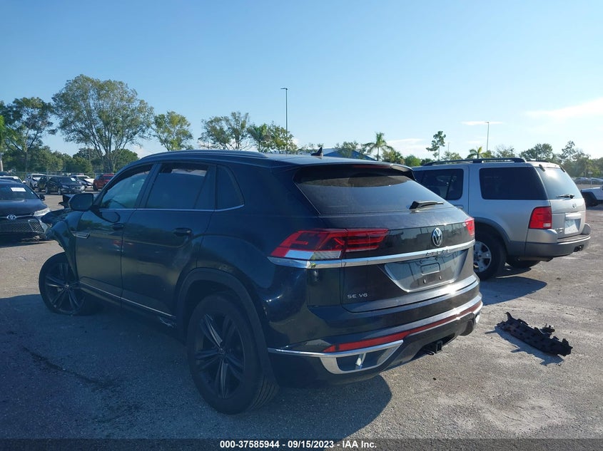 VIN 1V2PE2CA1MC232433 2021 VOLKSWAGEN ATLAS CROSS SPORT SE