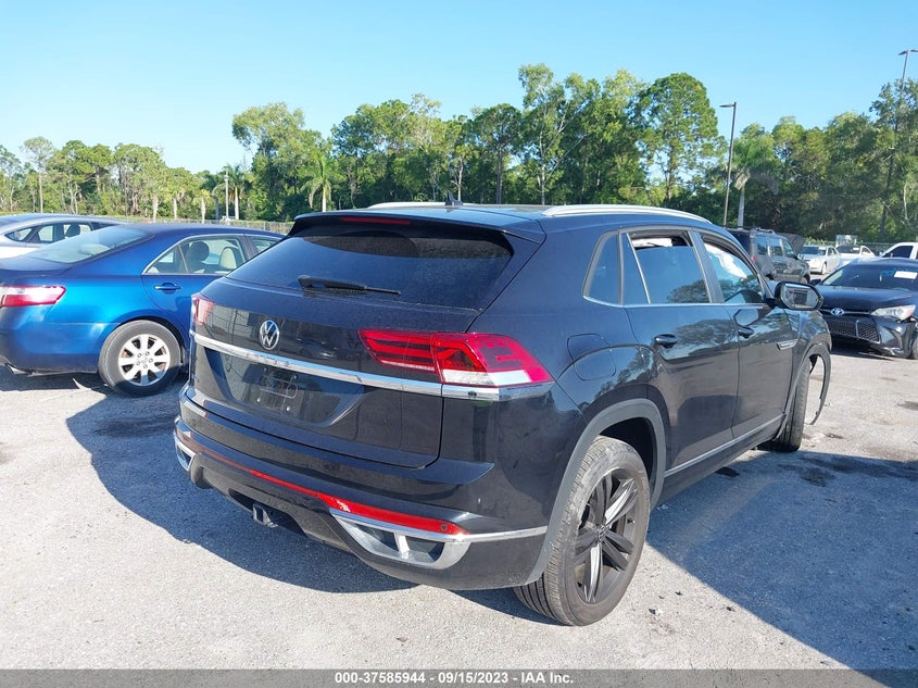 VIN 1V2PE2CA1MC232433 2021 VOLKSWAGEN ATLAS CROSS SPORT SE