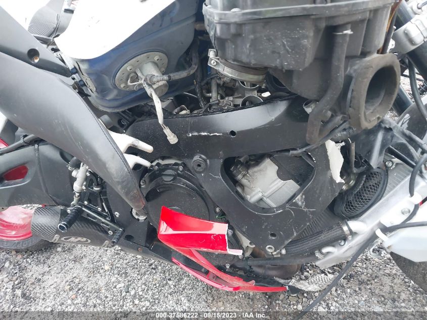 2007 SUZUKI GSX-R750 - JS1GR7KA972106376