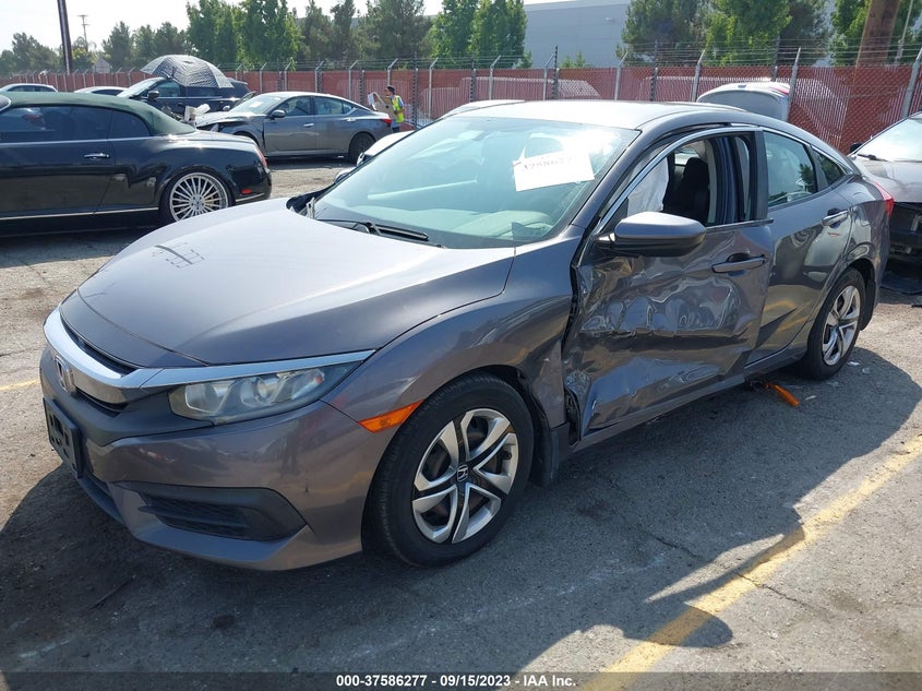 VIN 2HGFC2F58JH520753 2018 HONDA CIVIC SEDAN LX