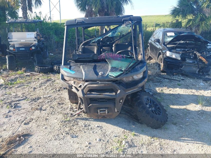 2023 CAN-AM DEFENDER MAX XT HD10 3JBUCAX48PK001720