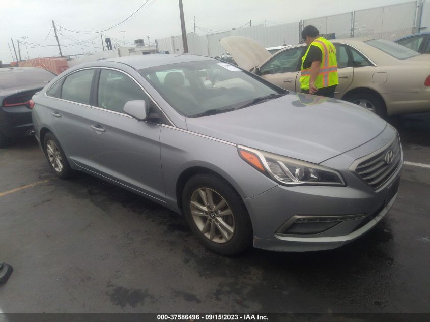 2015 HYUNDAI SONATA 2.4L SE - 5NPE24AF5FH003059