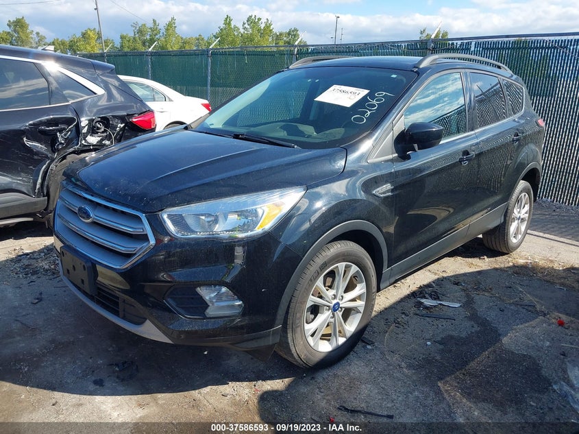 VIN 1FMCU0GD3JUC02069 2018 FORD ESCAPE SE