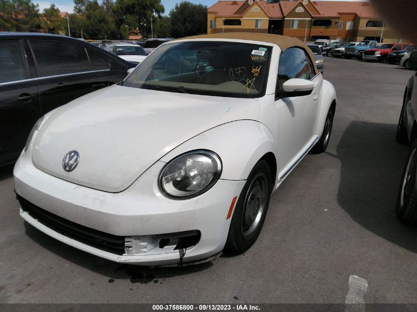 2013 VOLKSWAGEN BEETLE CONVERTIBLE 2.5L 3VW5X7AT4DM810847