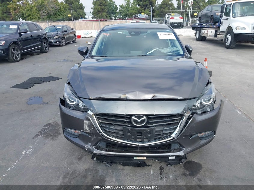 VIN 3MZBN1L34JM244932 2018 MAZDA MAZDA3 5-DOOR TOURING