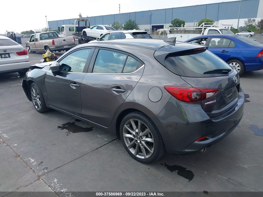 VIN 3MZBN1L34JM244932 2018 MAZDA MAZDA3 5-DOOR TOURING