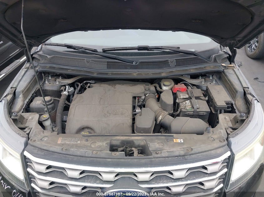 VIN 1FM5K7D83HGC85073 2017 FORD EXPLORER XLT