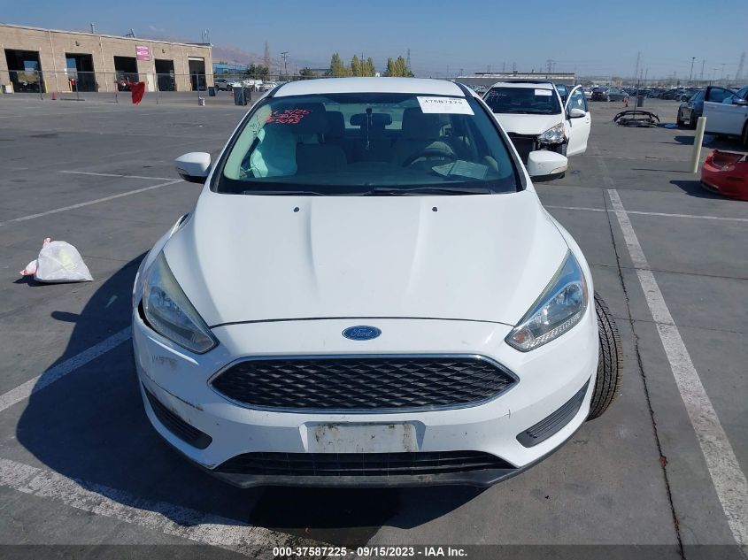 2015 FORD FOCUS SE - 1FADP3F26FL325093