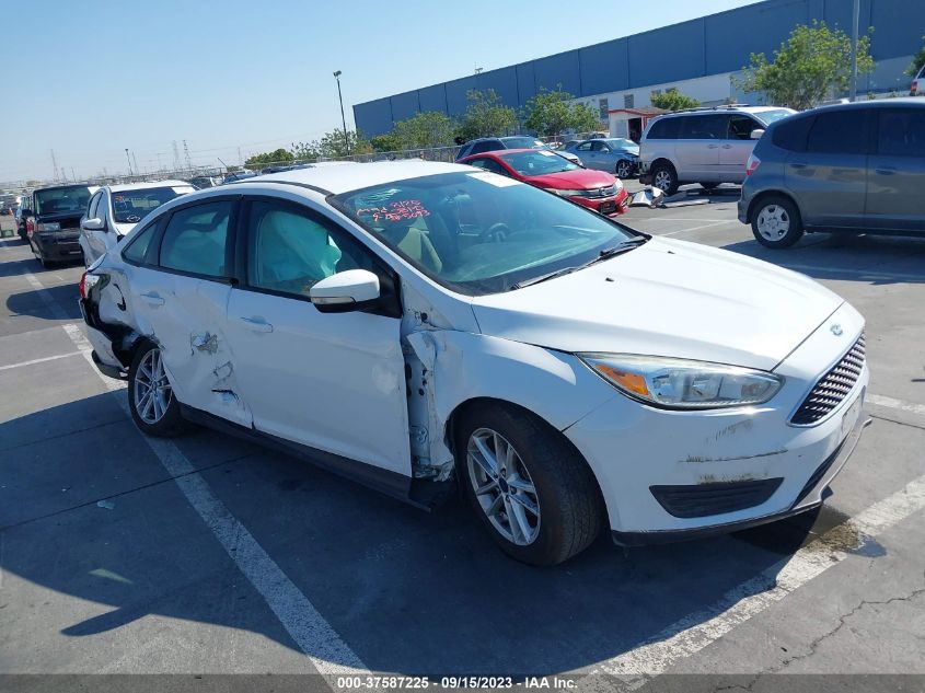 2015 FORD FOCUS SE - 1FADP3F26FL325093