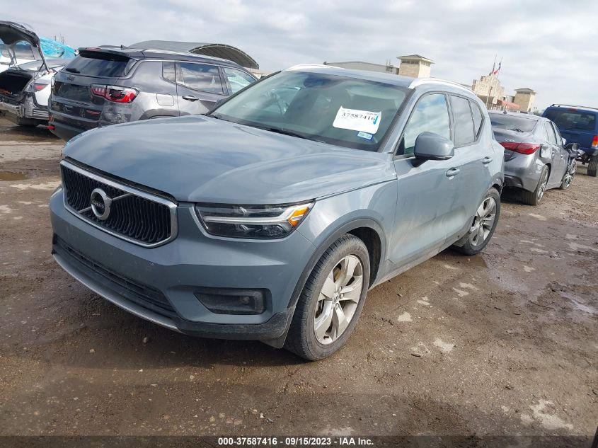 2021 VOLVO XC40 MOMENTUM YV4162UK7M2604629