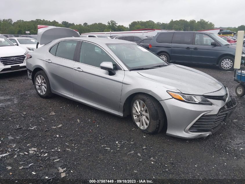 2021 TOYOTA CAMRY LE - 4T1C11AK7MU462193