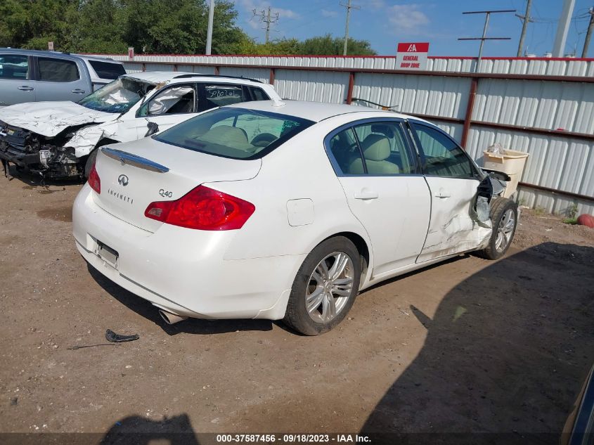 2015 INFINITI Q40 JN1CV6APXFM500183