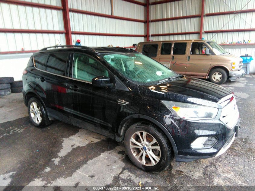 2018 FORD ESCAPE SE - 1FMCU9GD4JUB94178