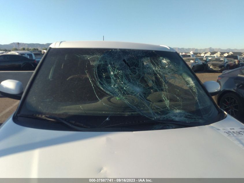 2016 KIA SOUL + - KNDJP3A53G7402608