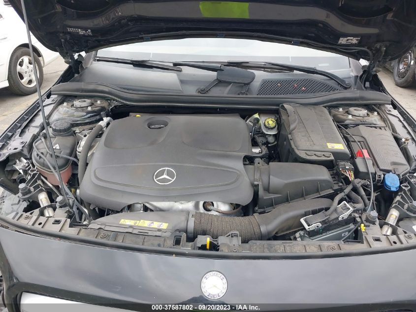 2015 MERCEDES-BENZ GLA-CLASS GLA 250 - WDCTG4GB9FJ135028