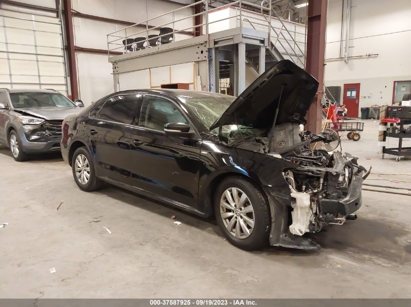 2015 VOLKSWAGEN PASSAT 1.8T WOLFSBURG ED - 1VWAS7A33FC063646