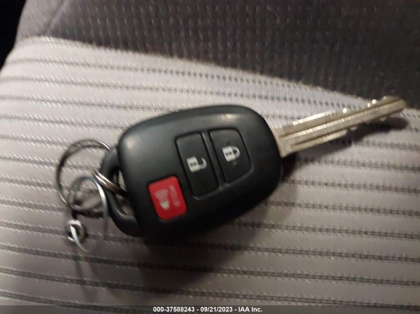 2013 TOYOTA RAV4 XLE - JTMRFREV5DD018071