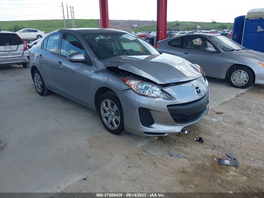 2013 MAZDA MAZDA3 I SPORT - JM1BL1U79D1846463