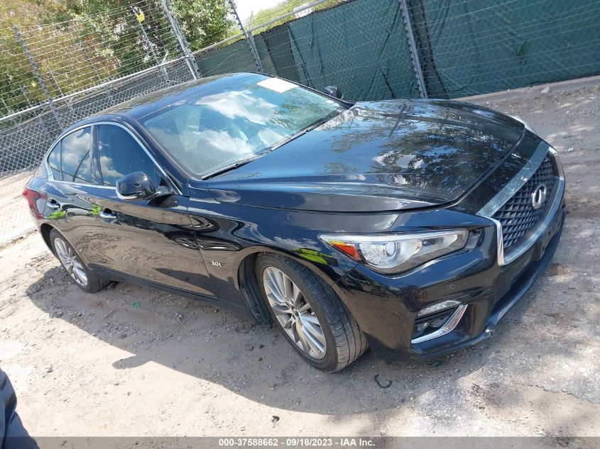 2018 INFINITI Q50 3.0T LUXE - JN1EV7AP1JM363917