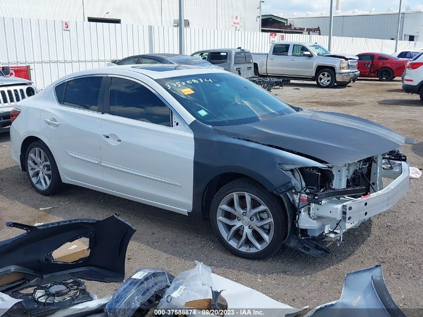 19UDE2F39NA003742 Acura ILX  