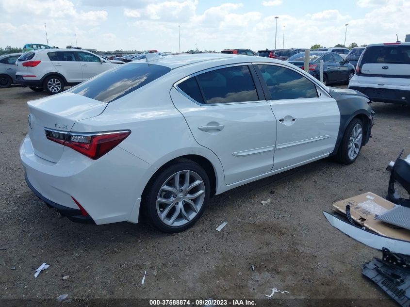 19UDE2F39NA003742 Acura ILX   4