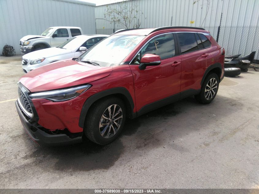 2022 TOYOTA COROLLA CROSS XLE - 7MUEAAAG7NV020177