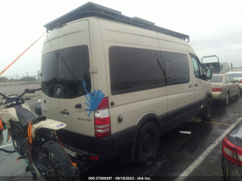 2016 MERCEDES-BENZ SPRINTER PASSENGER VANS - WDZPE7DD4GP299953