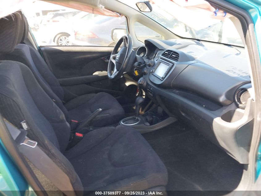 2013 HONDA FIT SPORT - JHMGE8H66DC030582