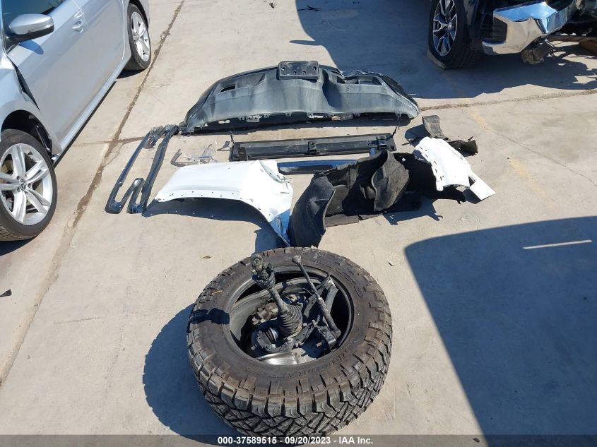 2021 GMC SIERRA 1500 AT4 - 1GTU9EET8MZ240809