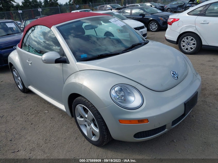 VOLKSWAGEN NEW BEETLE CONVERTIBLE 2009. Lot# 37589909. VIN 3VWSG31Y79M409856. Photo 1