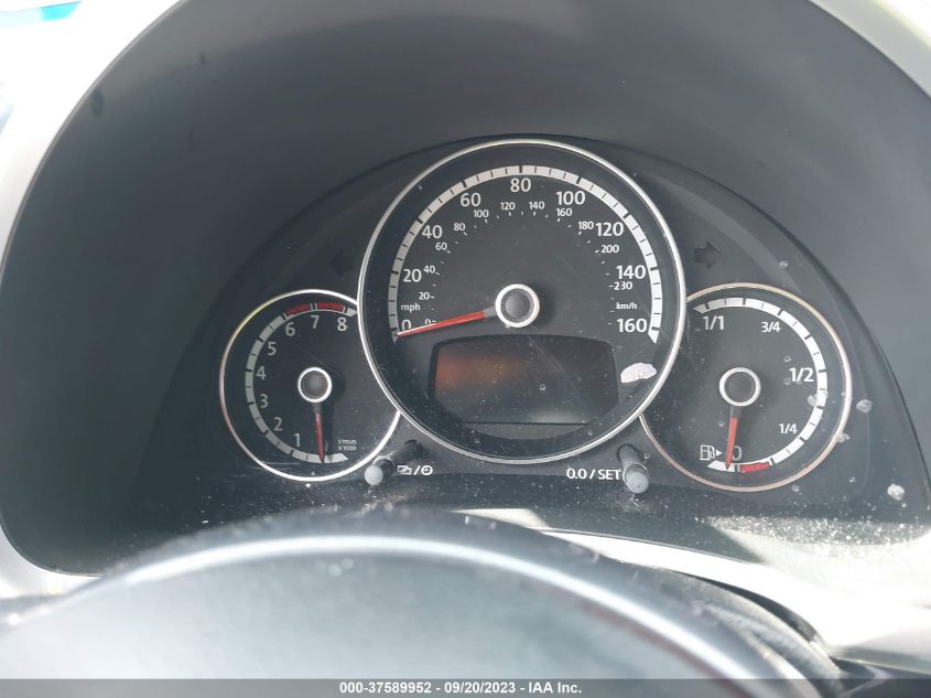2013 VOLKSWAGEN BEETLE CONVERTIBLE 2.5L W/SOUND/NAV 3VW5X7AT6DM802765