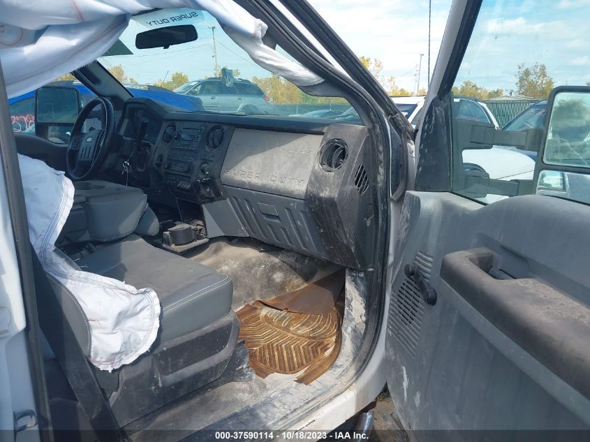 2013 FORD SUPER DUTY F-250 SRW XL/XLT/LARIAT/KING RANCH - 1FT7W2A64DEB03104