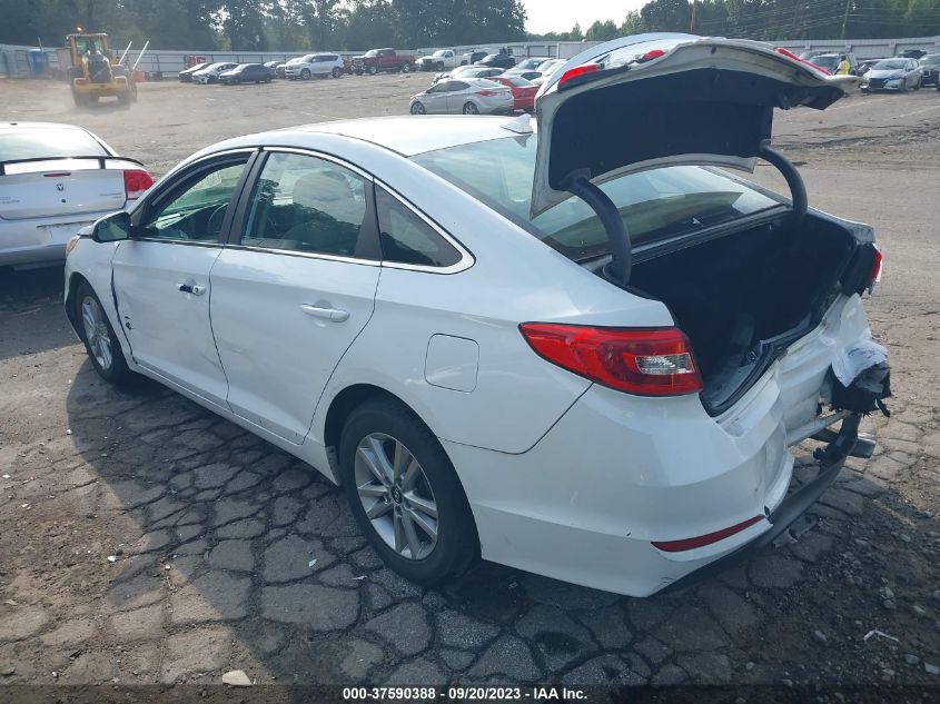 2015 HYUNDAI SONATA 2.4L SE - 5NPE24AF9FH211171