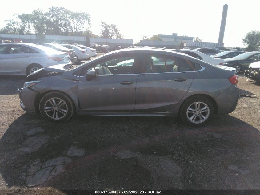 2018 CHEVROLET CRUZE LT - 1G1BE5SM5J7216158