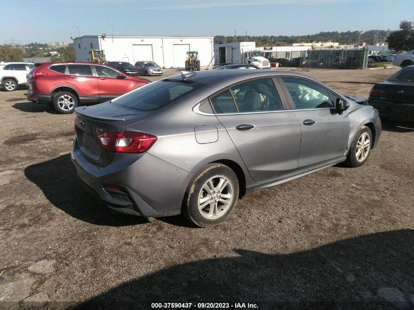 2018 CHEVROLET CRUZE LT - 1G1BE5SM5J7216158