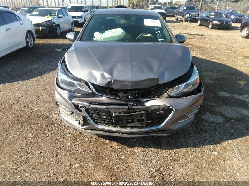 2018 CHEVROLET CRUZE LT - 1G1BE5SM5J7216158
