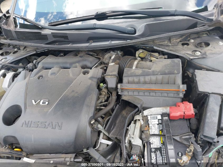 2017 NISSAN MAXIMA SR - 1N4AA6APXHC426469