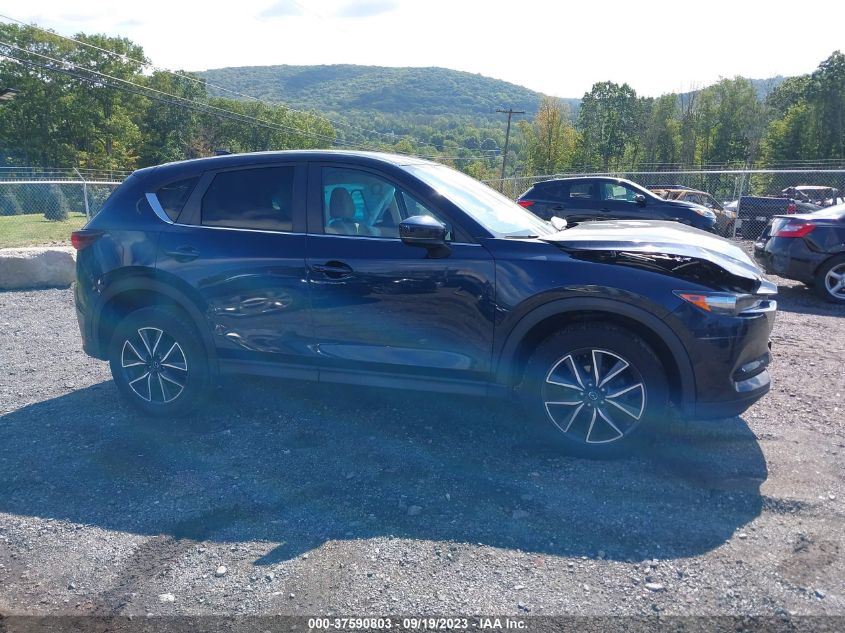 2018 MAZDA CX-5 TOURING - JM3KFBCM0J0317240