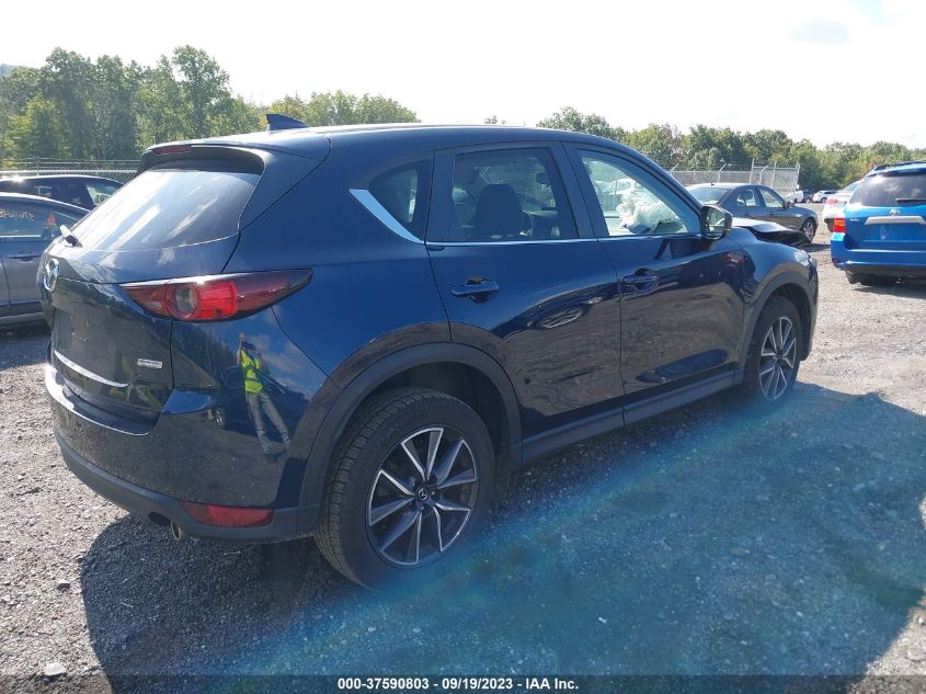 2018 MAZDA CX-5 TOURING - JM3KFBCM0J0317240