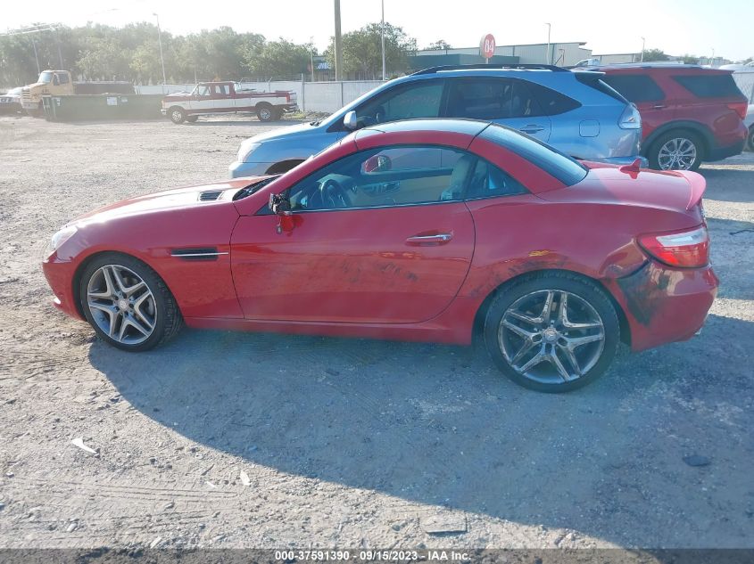 2013 MERCEDES-BENZ SLK-CLASS SLK 250 WDDPK4HA3DF055208