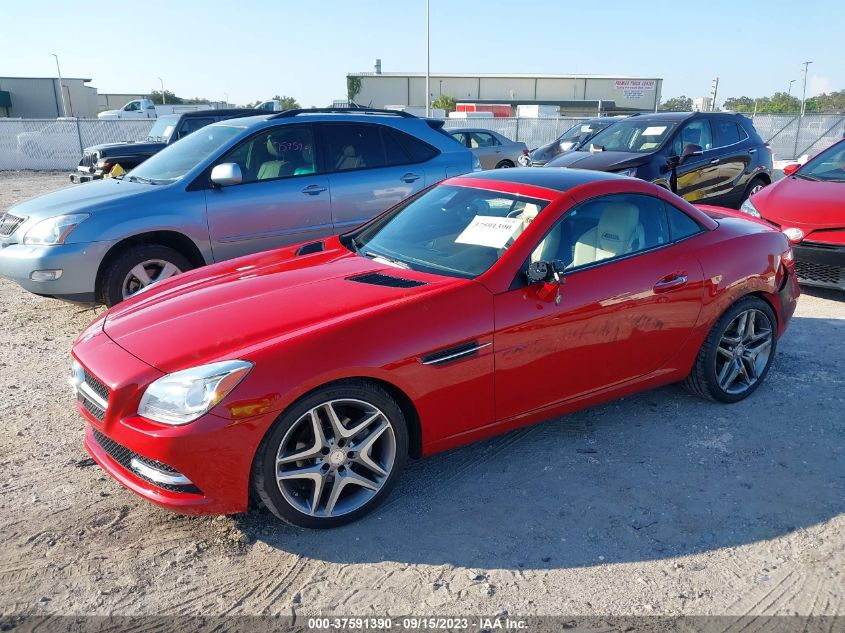 2013 MERCEDES-BENZ SLK-CLASS SLK 250 WDDPK4HA3DF055208