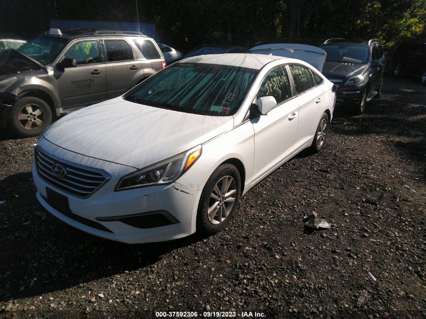 2016 HYUNDAI SONATA 2.4L SE - 5NPE24AFXGH317646