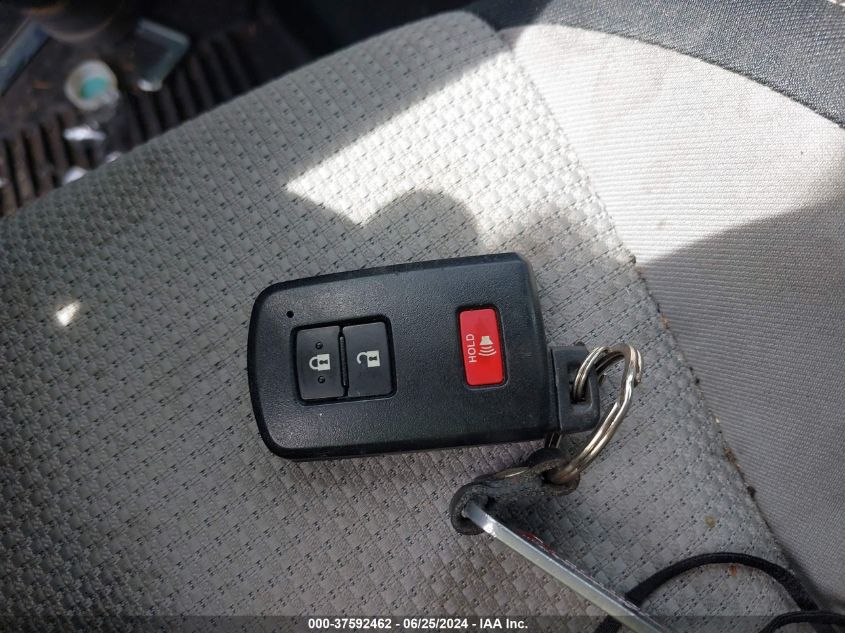 2017 TOYOTA RAV4 HYBRID XLE JTMRJREV7HD138068