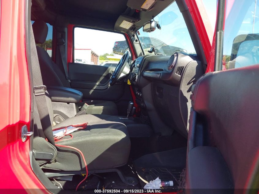 2015 JEEP WRANGLER UNLIMITED SPORT - 1C4BJWDG8FL769286