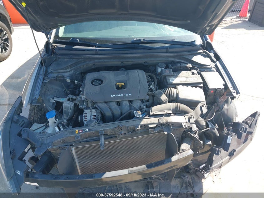VIN 5NPD84LF5JH245656 2018 HYUNDAI ELANTRA SEL