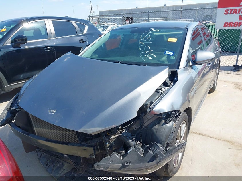 VIN 5NPD84LF5JH245656 2018 HYUNDAI ELANTRA SEL