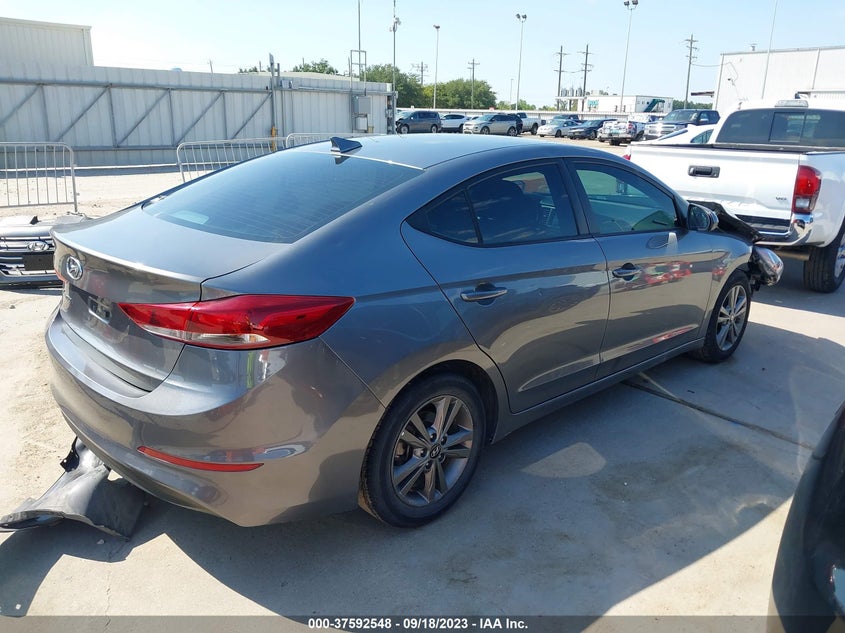 VIN 5NPD84LF5JH245656 2018 HYUNDAI ELANTRA SEL